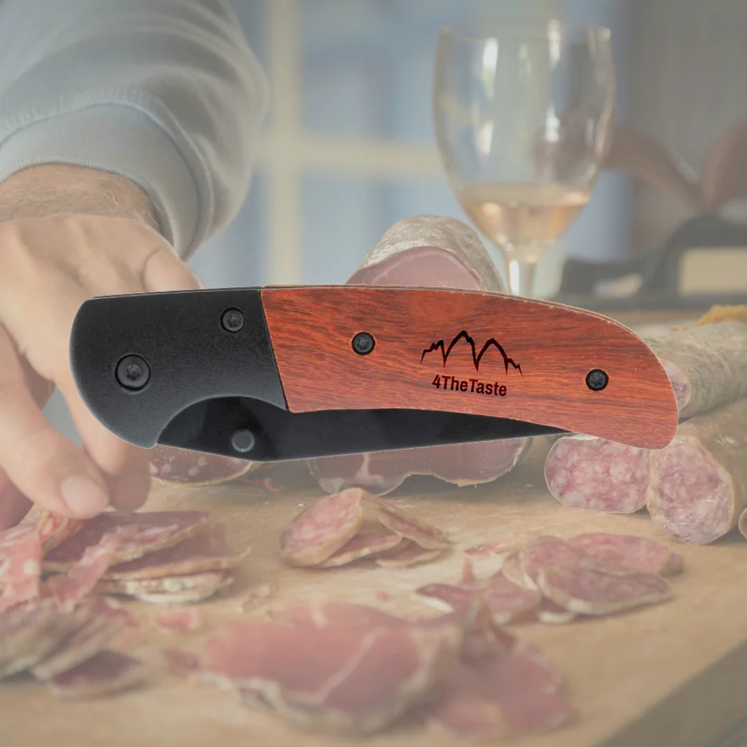 Coltelli con manico in legno